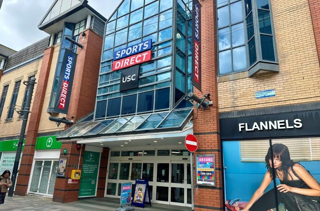 Unit 4, Strand Centre  – Douglas